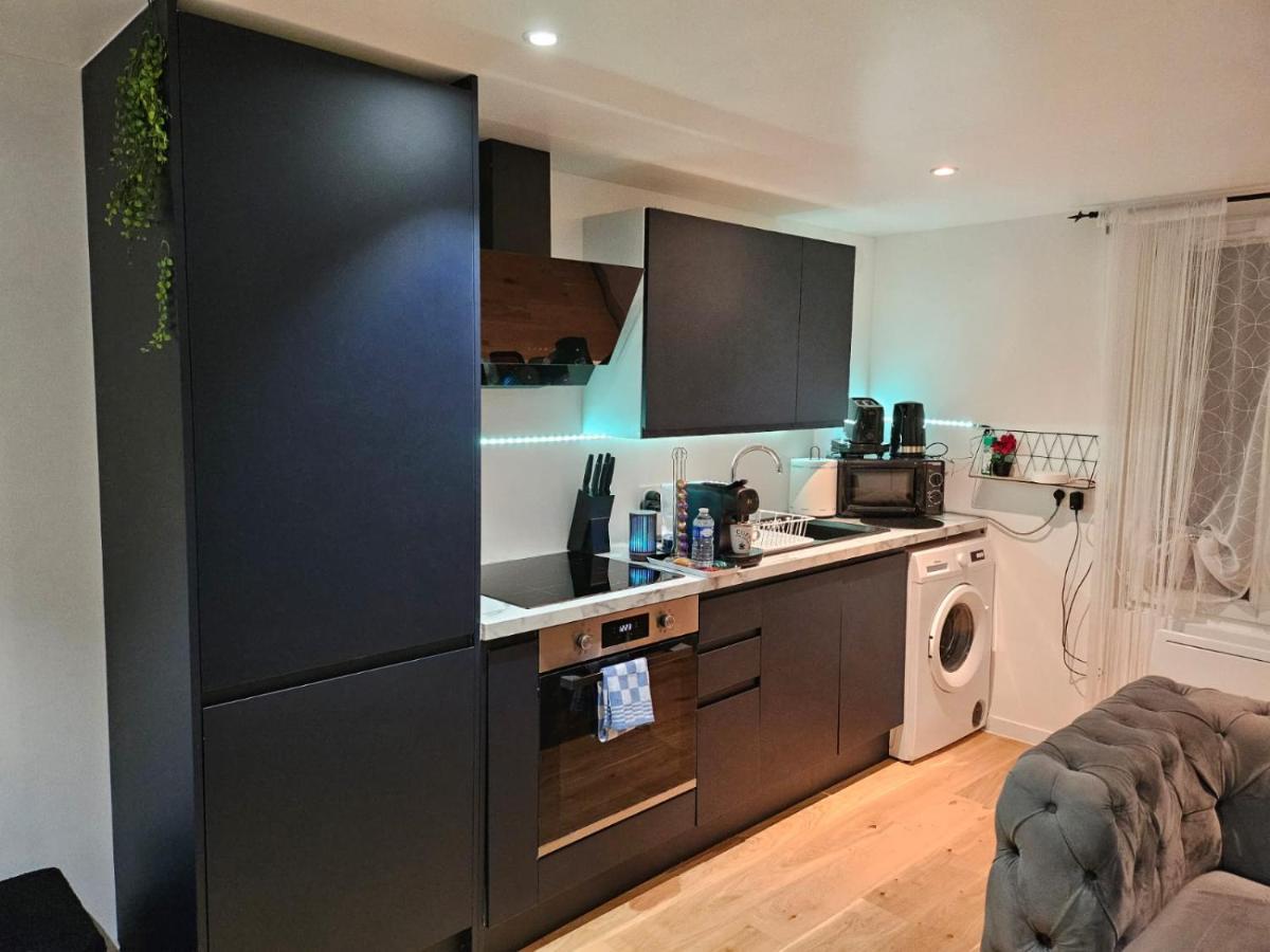 Chez Angela Appartement Avec Terrasse Bbq Et Jacuzzi Fresnes-Sur-Marne Exterior photo